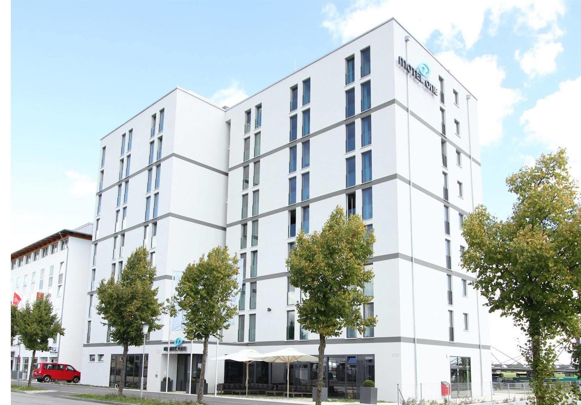 Motel One Munchen-Garching Гархинг бай Мюнхен Екстериор снимка